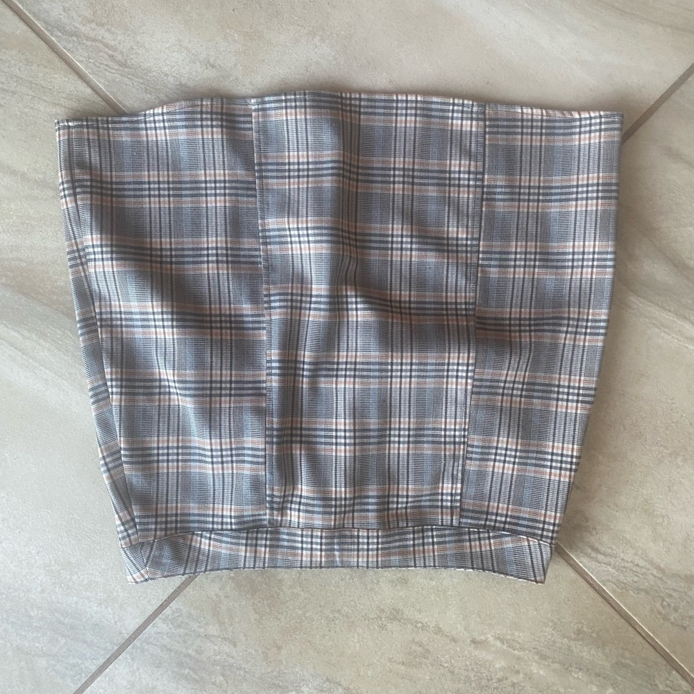 Plaid urban outfitters skirt.